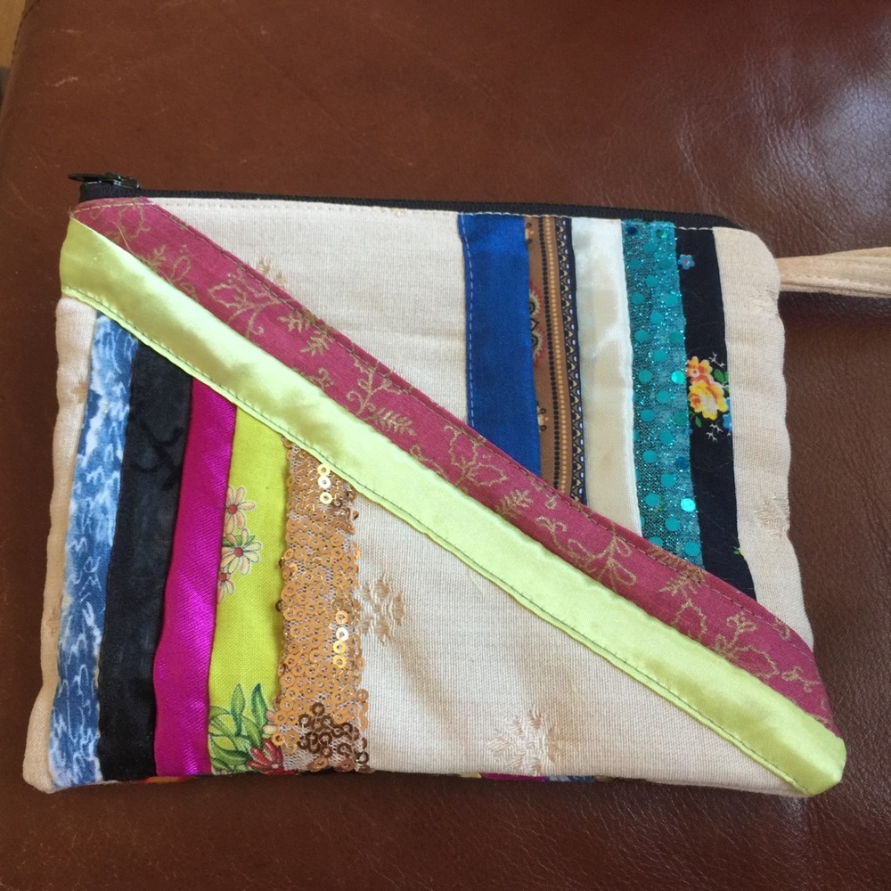 Boho handmade hippie patchwork hands free wristlet makeup phone festival bag - Picture 3 of 8